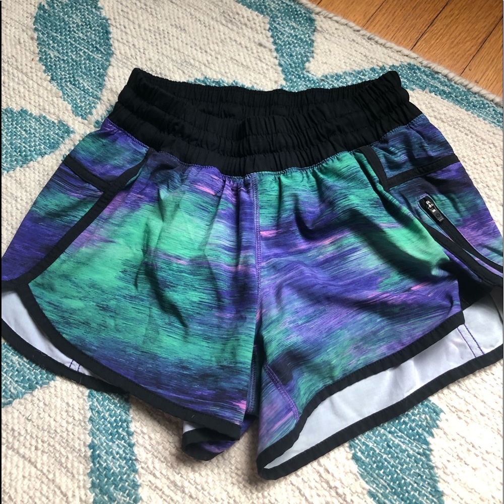 lulu lemon rare tracker shorts